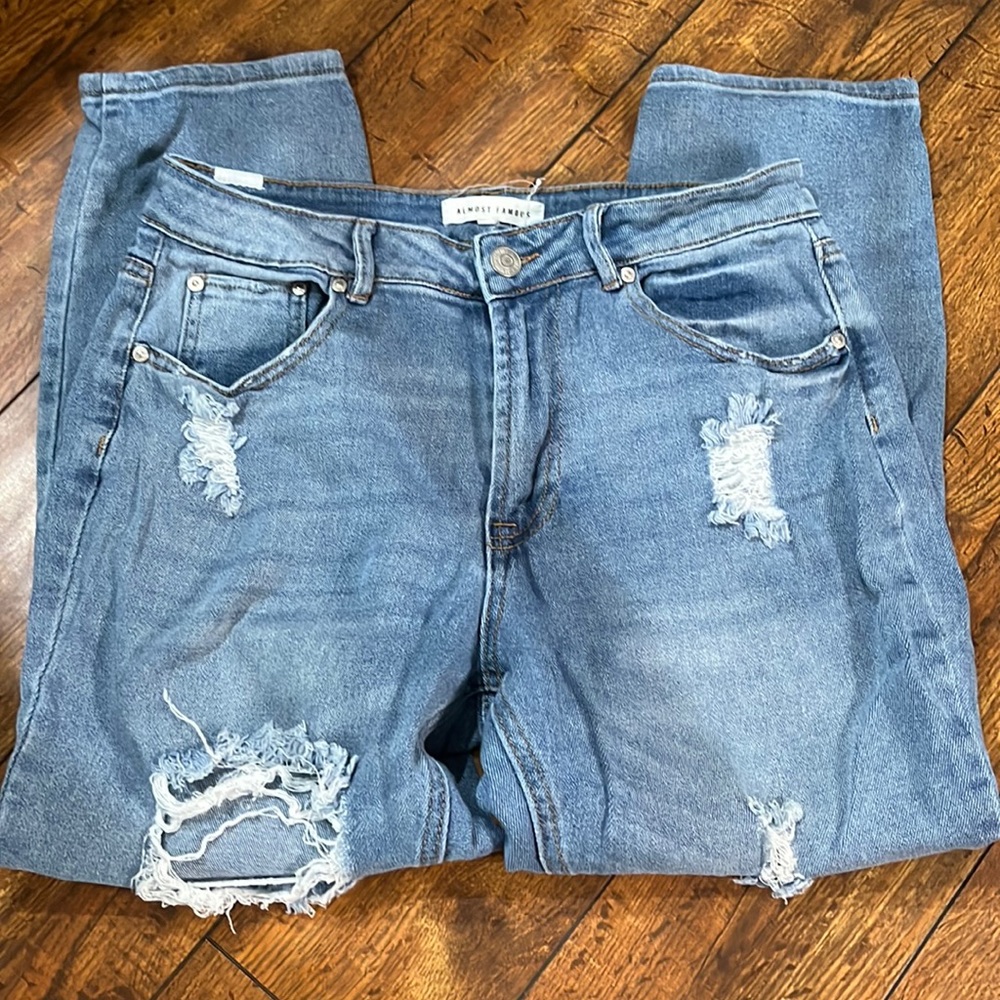 ALMOST FAMOUS DESTRUCTED BOYFRIEND JEANS!